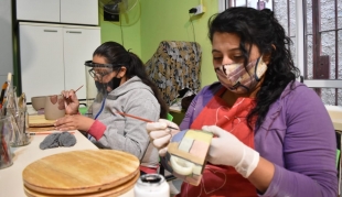 Falta de trabajo y la necesidad de generar condiciones para que las mujeres sostén de familia tengan donde capacitarse y producir.